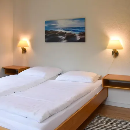 Fiete Xxl Auf Ruegen - Doppelferienhaus Fuer 16 Personen Σπίτι διακοπών