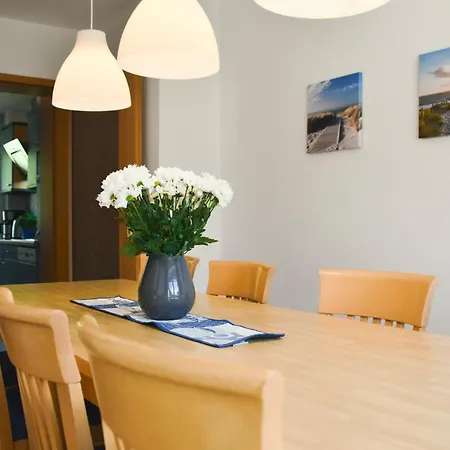Holiday home Fiete Xxl Auf Ruegen - Doppelferienhaus Fuer 16 Personen *